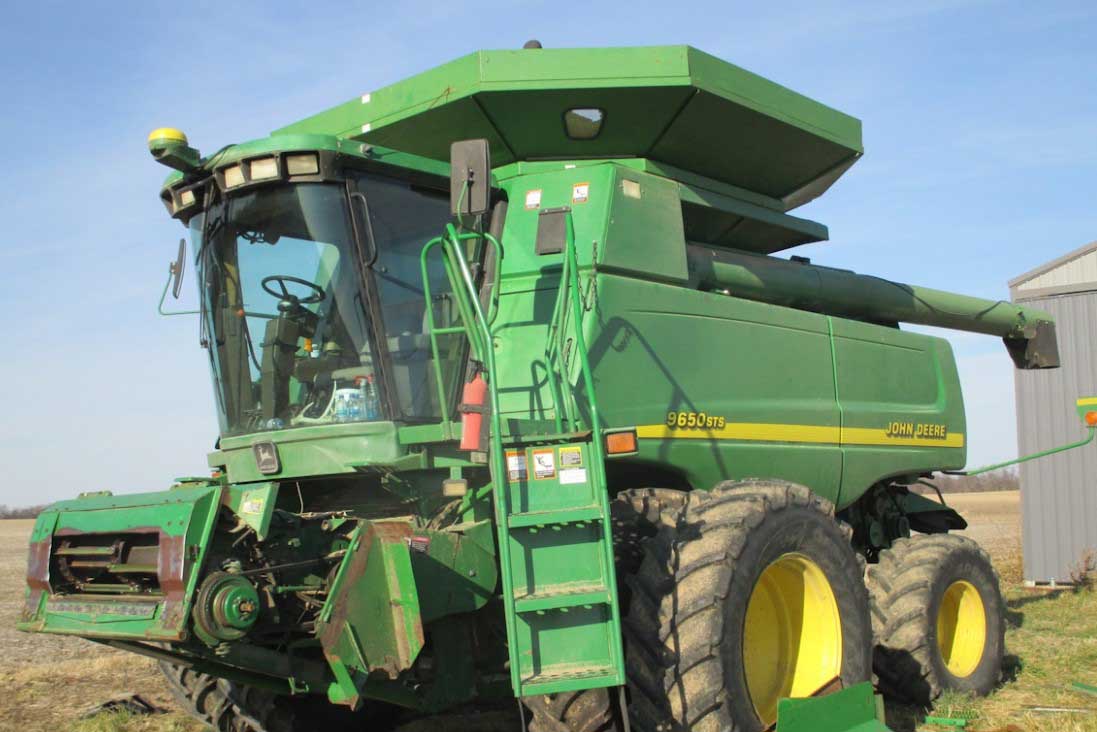 2001 John Deere 9650 Combine - Image 8