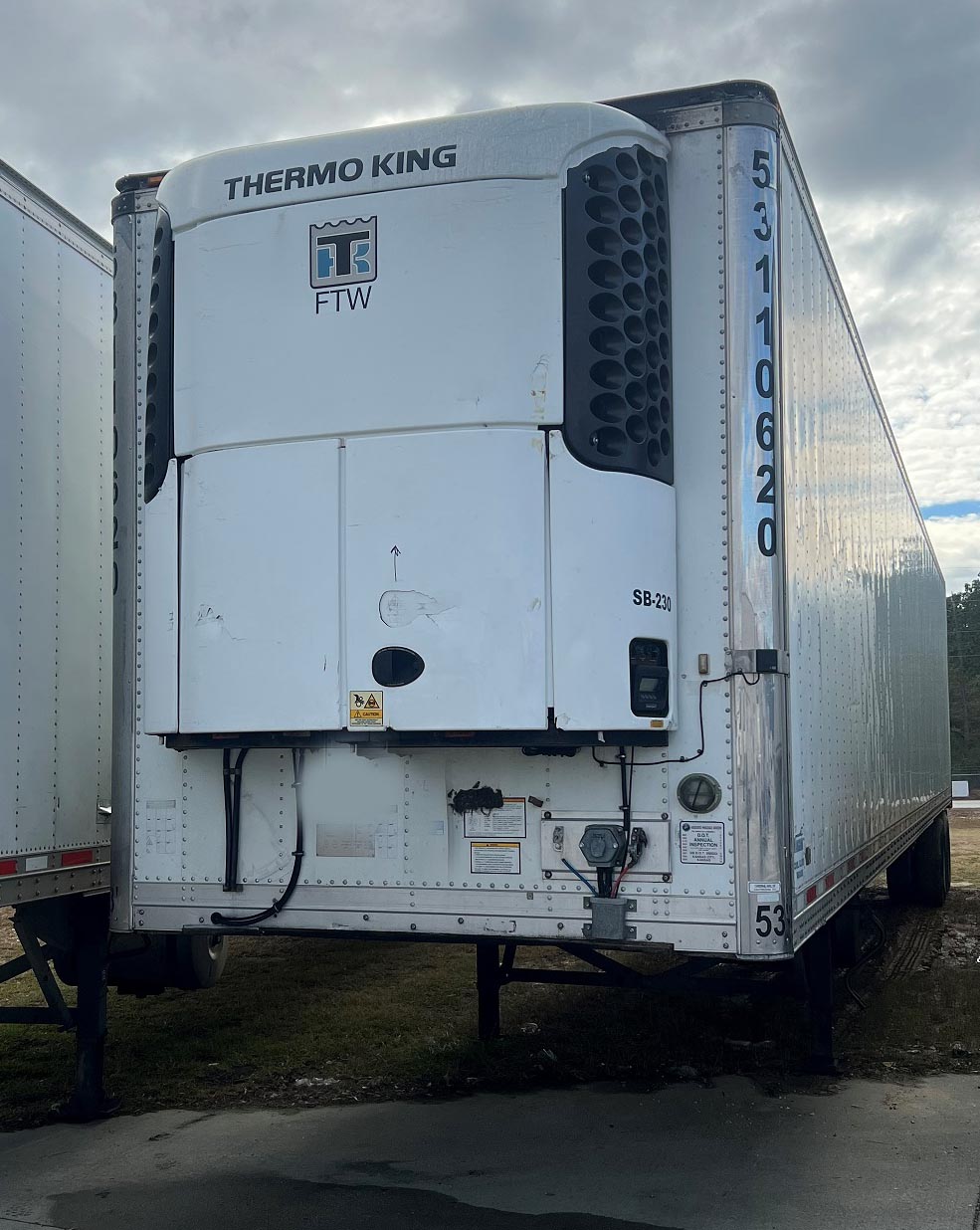 2014 Vanguard Reefer Trailer