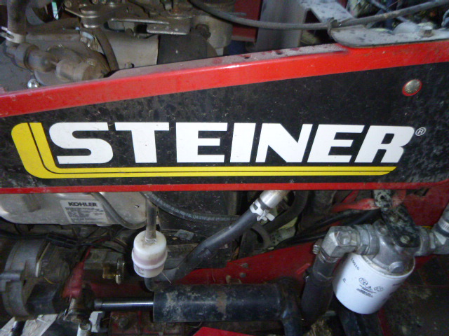 2016 Steiner 440 Tractor - Image 12