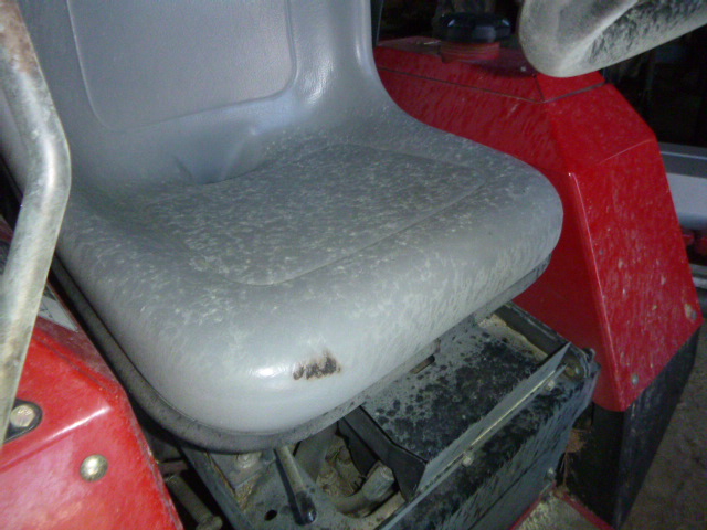 2016 Steiner 440 Tractor - Image 26