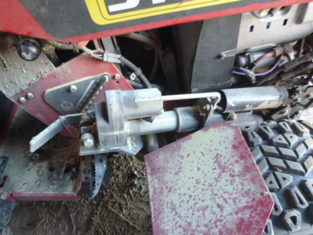2016 Steiner 440 Tractor - Image 8
