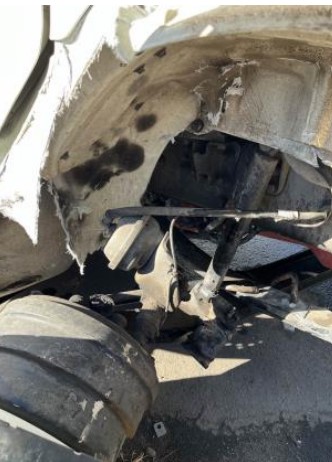 2023 Freightliner M106 Box Truck - Image 3