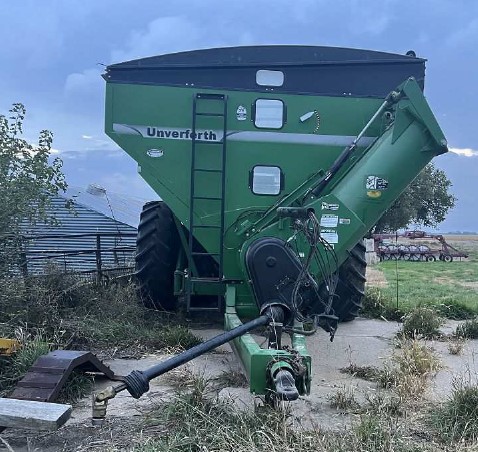 2013 Unverferth 1110 Grain Cart - Image 3