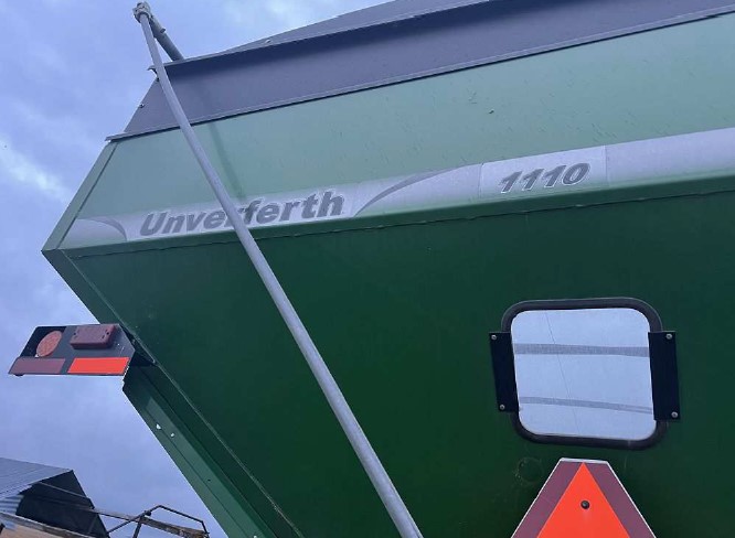 2013 Unverferth 1110 Grain Cart - Image 4