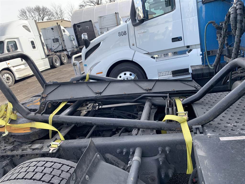 2020 Freightliner Cascadia - Image 9