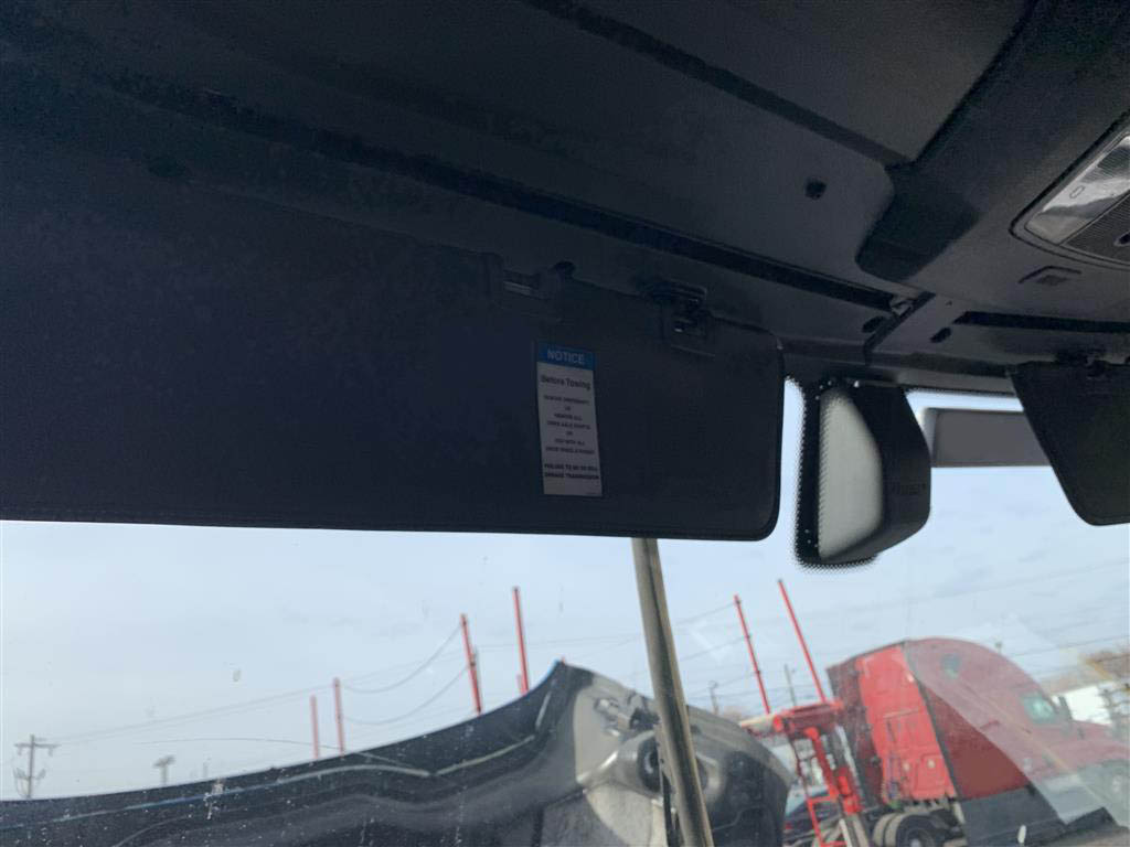 2020 Freightliner Cascadia - Image 18