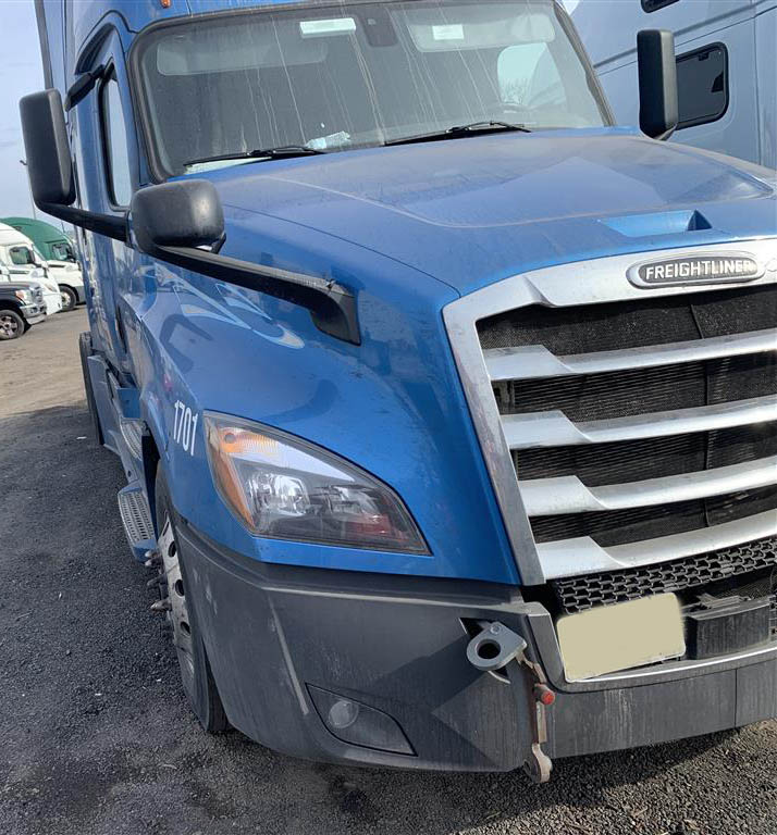 2020 Freightliner Cascadia - Image 3
