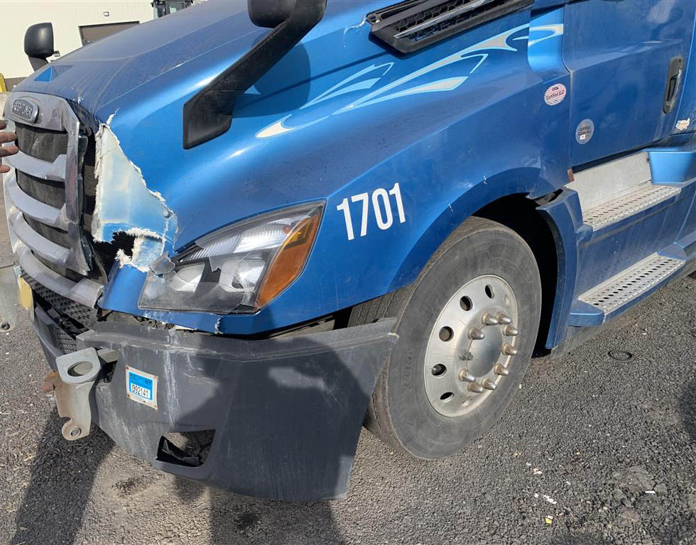 2020 Freightliner Cascadia - Image 4