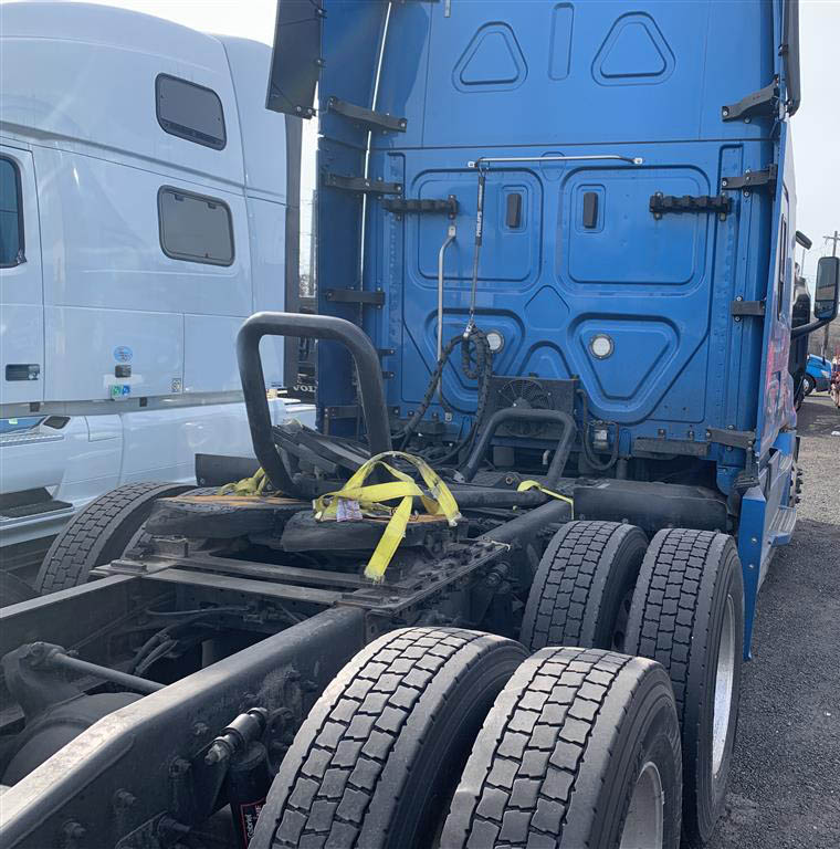 2020 Freightliner Cascadia - Image 5