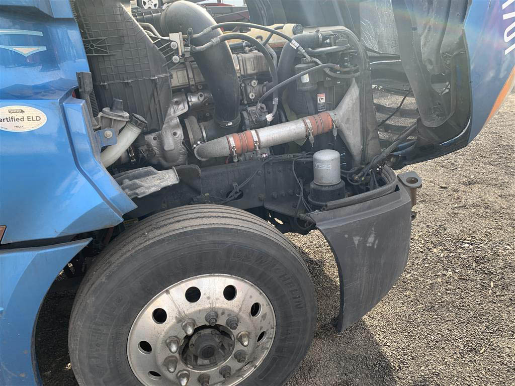 2020 Freightliner Cascadia - Image 8