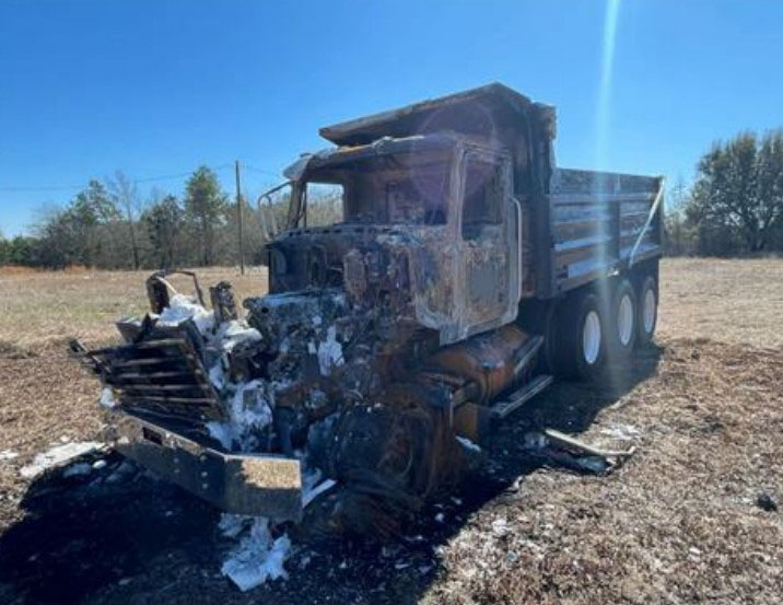 2008 Mack GU Dump Truck