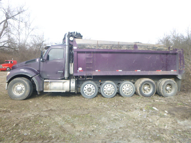 2018 Kenworth T800 Dump Truck - Image 36
