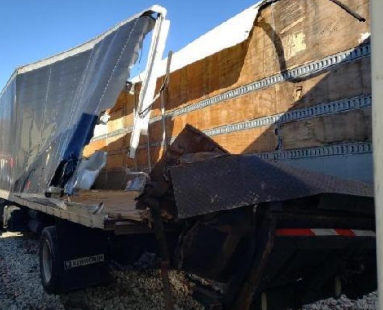 2013 Kenworth K270 - Image 4