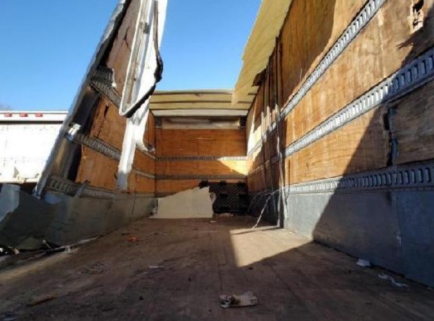 2013 Kenworth K270 - Image 7