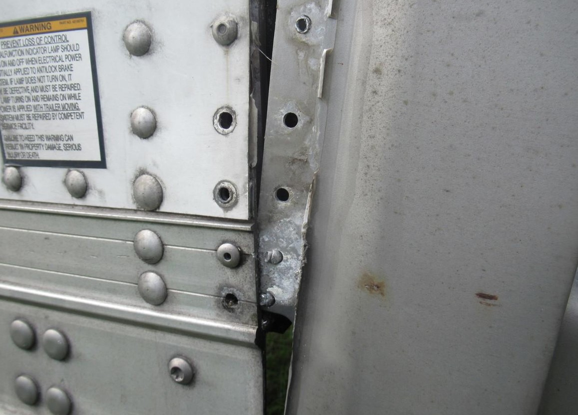 2015 Great Dane Trailer - Image 14