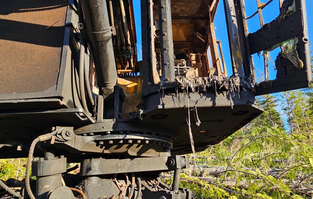 2016 Caterpillar 522B Buncher - Image 15