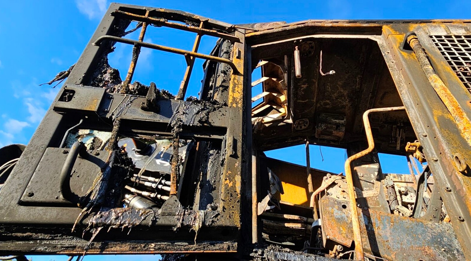 2016 Caterpillar 522B Buncher - Image 7