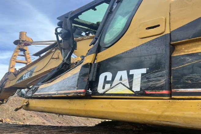 2002 Caterpillar 345B Excavator - Image 10