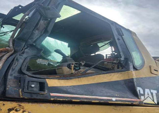 2002 Caterpillar 345B Excavator - Image 8