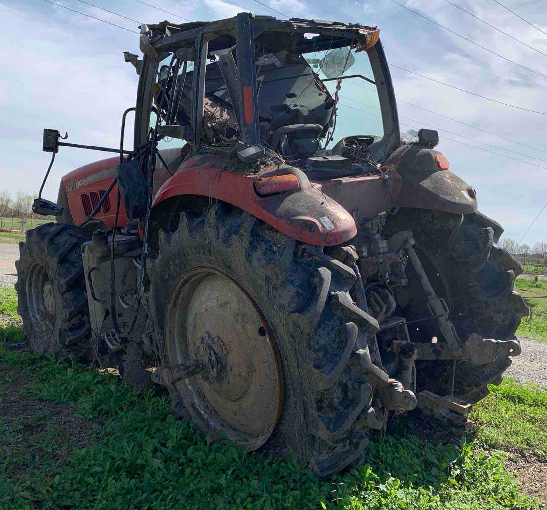 2014 CASE IH Magnum 210 Tractor - Image 5