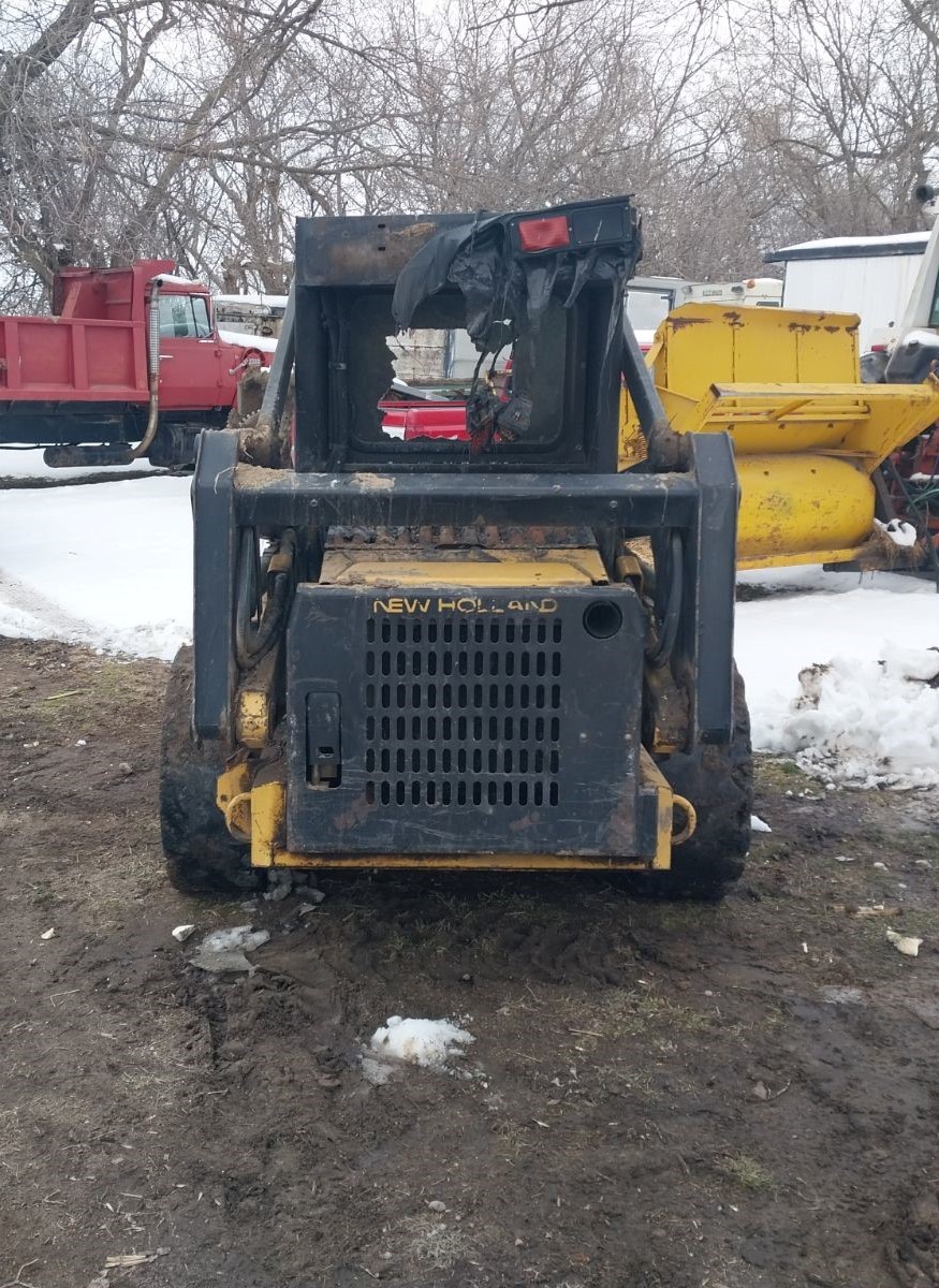 1997 New Holland LX665 Skid Steer - Image 7