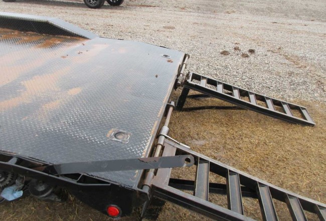 2019 PJ 22’ Tandem Axle Trailer - Image 8