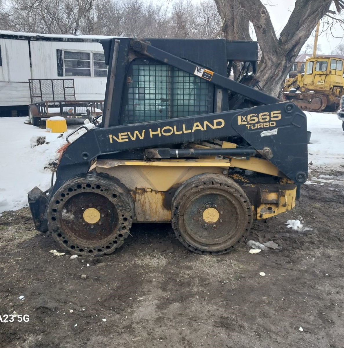 1997 New Holland LX665 Skid Steer - Image 9