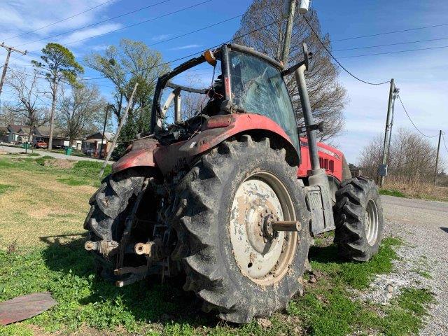 2014 CASE IH Magnum 210 Tractor - Image 11