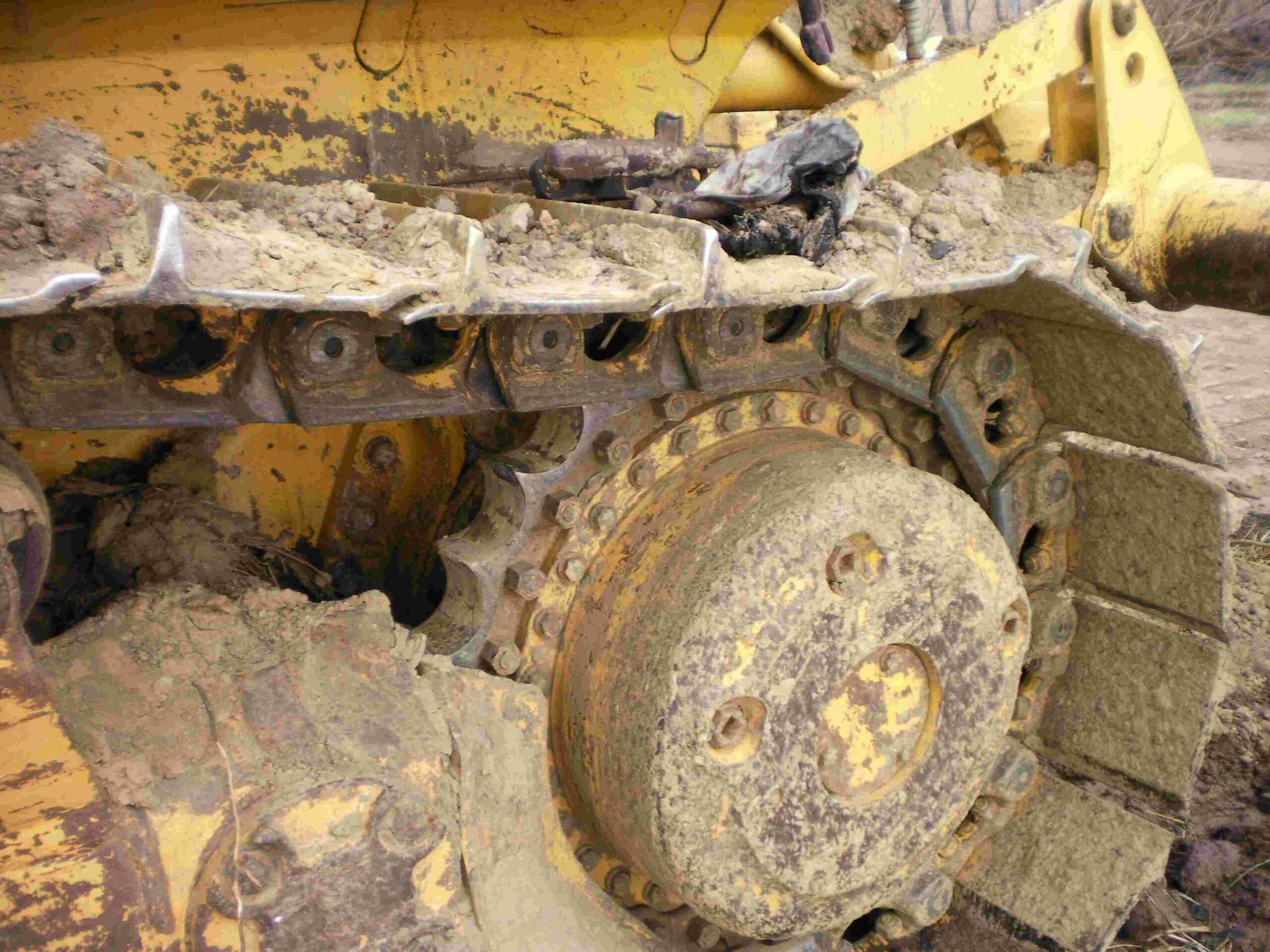 2005 Komatsu D65EX Bulldozer - Image 12