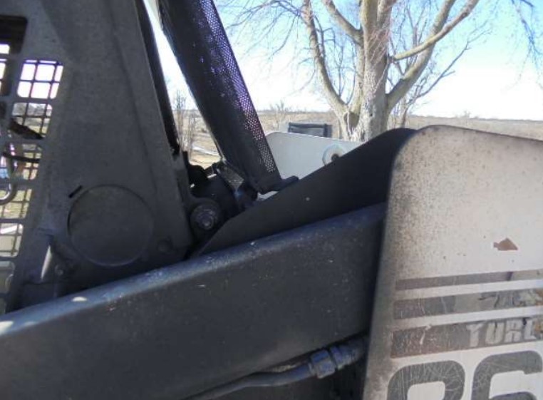 2003 Bobcat 863 Turbo Skid Steer - Image 15