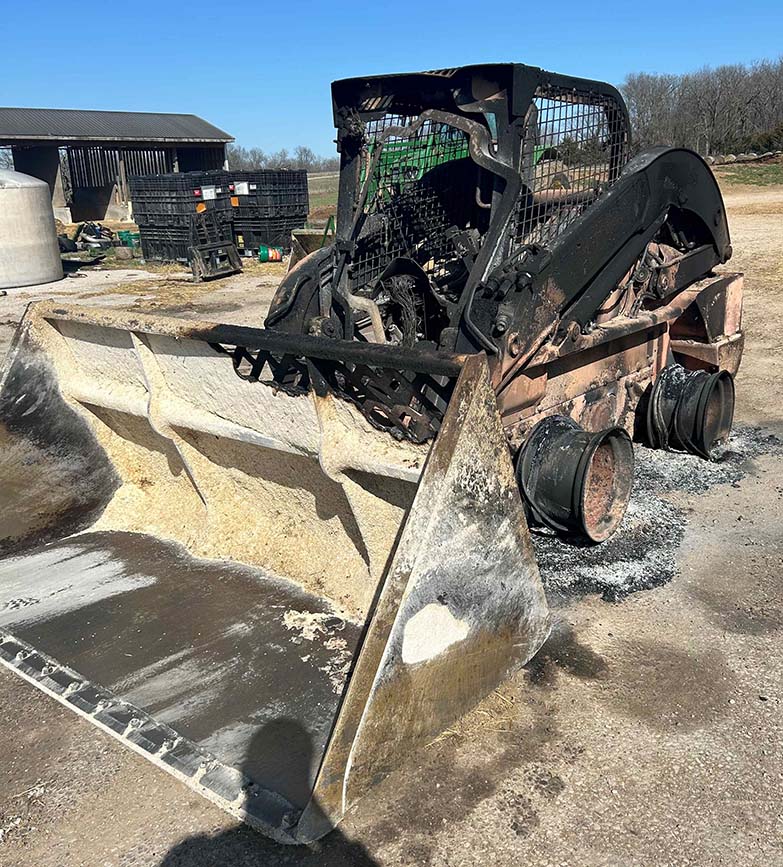 2017 New Holland L234 Skid Steer - Image 3