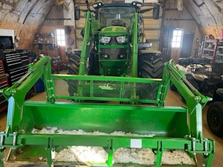 2021 John Deere 680R Loader