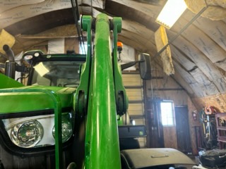 2021 John Deere 680R Loader - Image 11