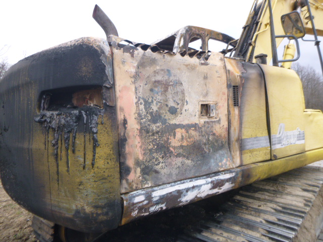 2002 Kobelco SK160LC Excavator - Image 13