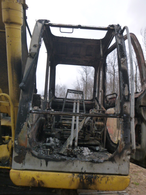 2002 Kobelco SK160LC Excavator - Image 9