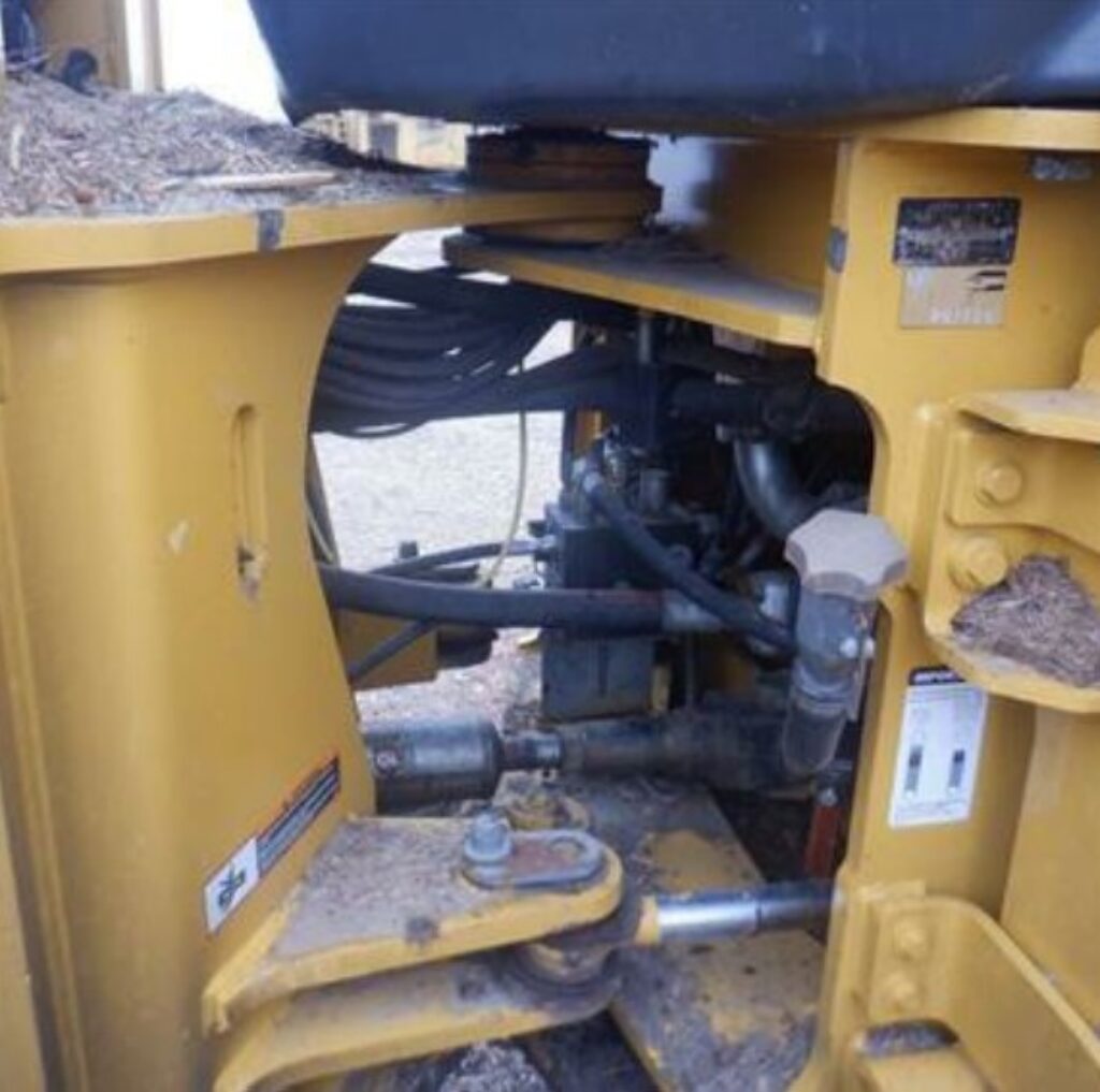 [Auction]: 2015 John Deere 644K Wheel Loader | est. 8,500 hours miles ...