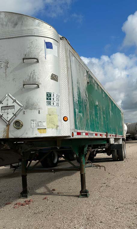 2002 Travis Body and Trailer Dump Trailer - Image 4
