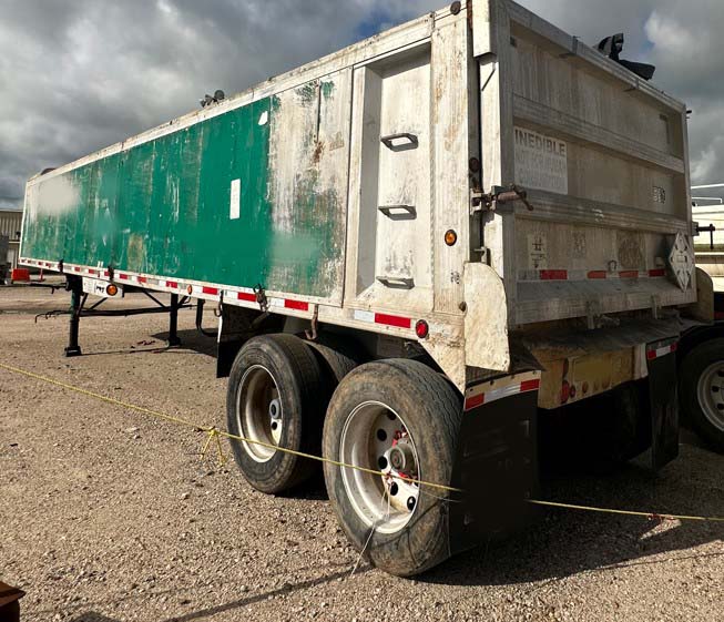 2002 Travis Body and Trailer Dump Trailer - Image 5