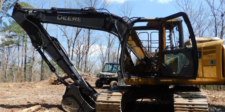 2019 John Deere 130G Excavator - Image 3