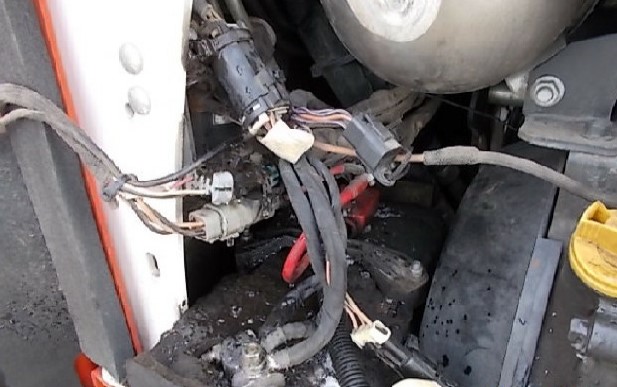 2019 Bobcat T870 Skid Steer - Image 6