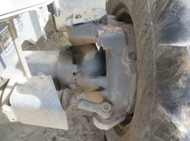 2016 Kubota M5-111 Tractor - Image 14