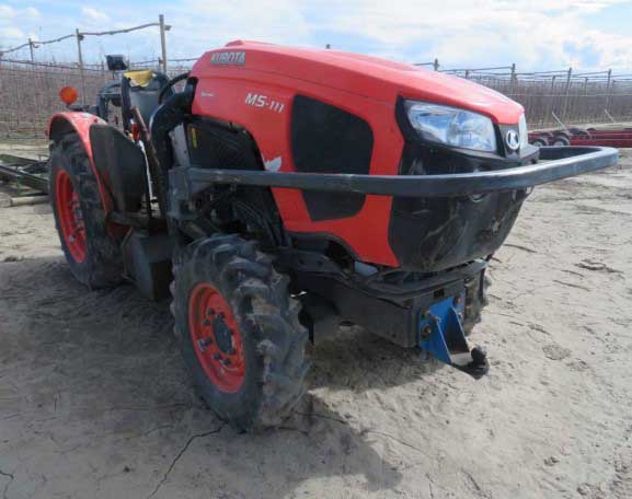 2016 Kubota M5-111 Tractor - Image 2