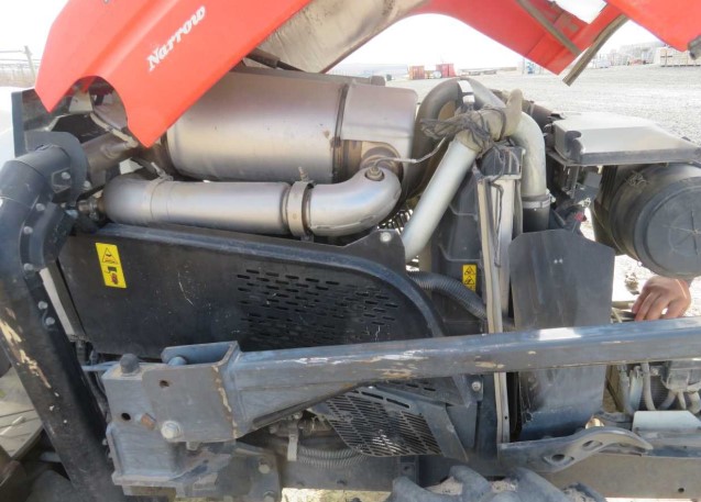 2016 Kubota M5-111 Tractor - Image 8