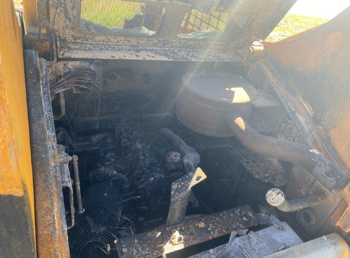 2004 Gehl 5640 Skid Steer - Image 12