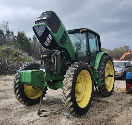 2010 John Deere 7230 Tractor