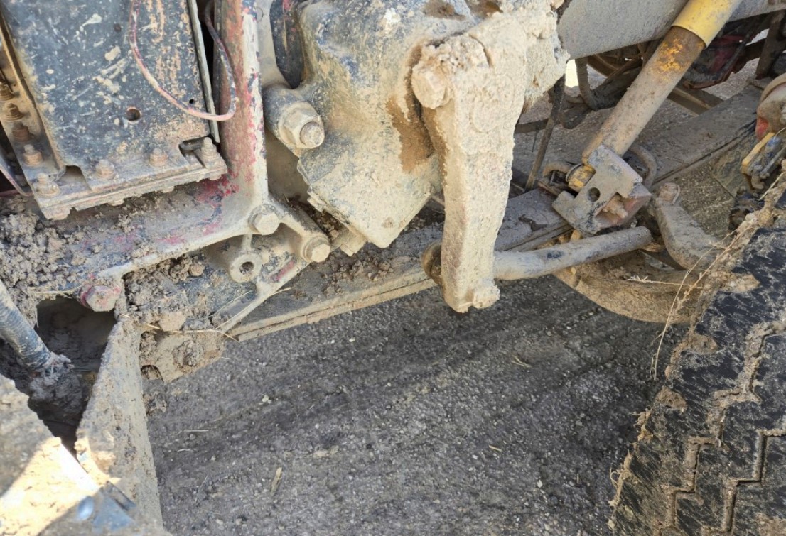 2002 Peterbilt 379 Water Truck - Image 13