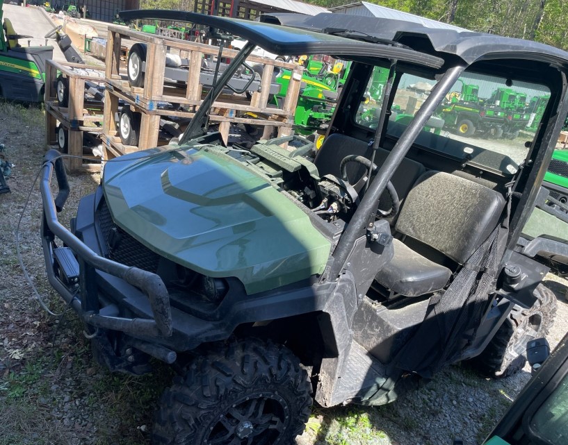 2023 John Deere XUV835M - Image 2