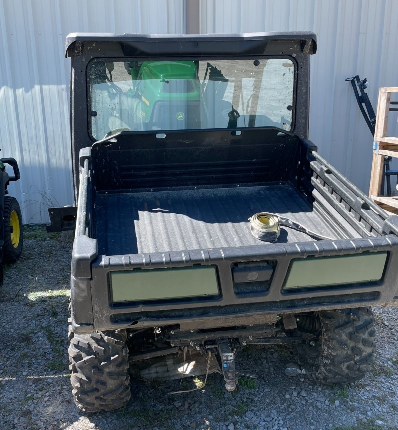 2023 John Deere XUV835M - Image 6