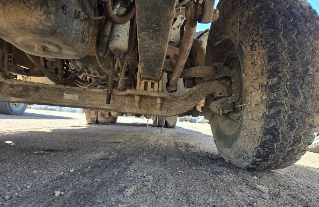 2002 Peterbilt 379 Water Truck - Image 22