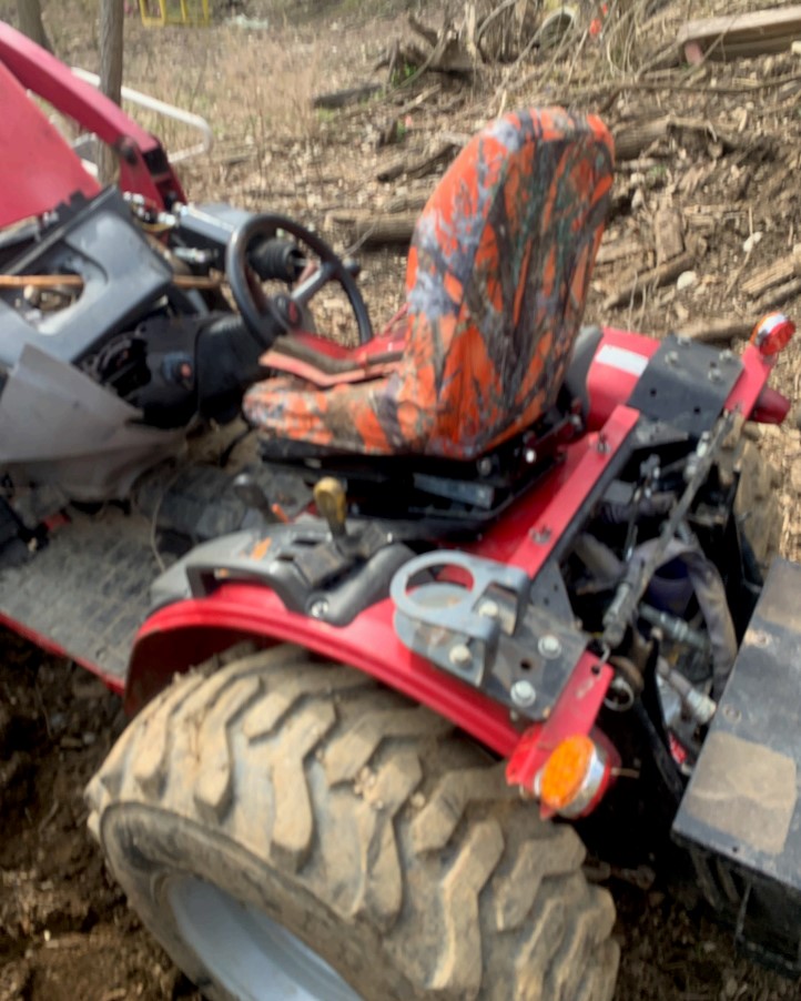 2017 Mahindra Max 26XL Tractor - Image 10